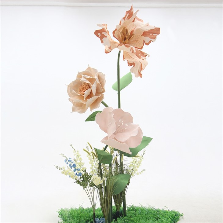 Комбинация от цветя гигантска пяна